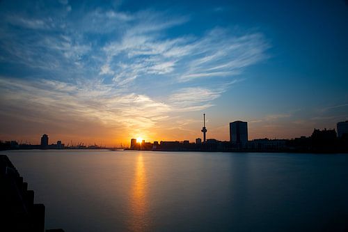 Sonnenuntergang an der Maas