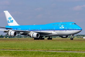 KLM Boeing 747-400 City of Jakarta. by Jaap van den Berg