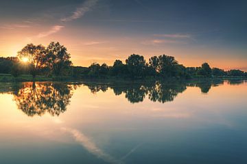 Lake view in the evening by Skyze Photography by André Stein