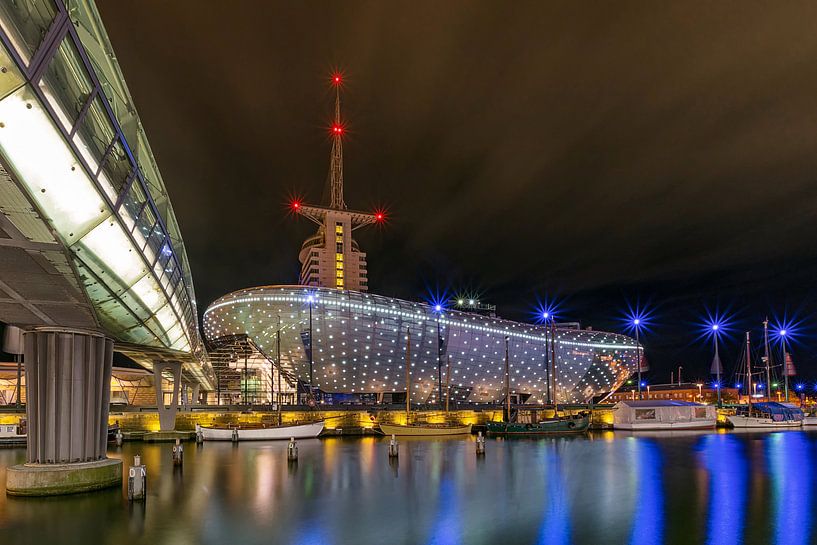 Bremerhaven bei Nacht von Sven Frech