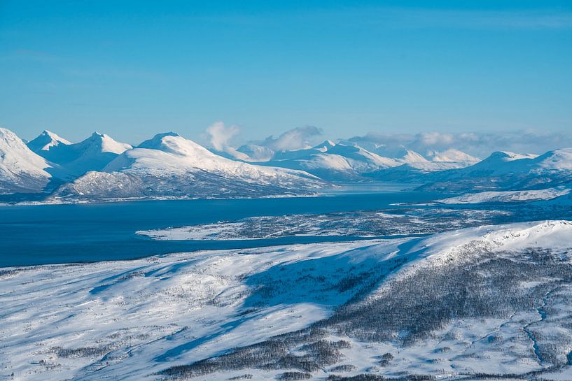 Winter landscape around Tromso by Leo Schindzielorz