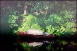 Bootje in de Mist by Jackie Fotografie