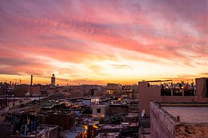 Zonsondergang over Marrakesh van Ellis Peeters