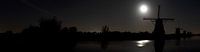 Panorama des moulins à vent Overwaard Kinderdijk de nuit