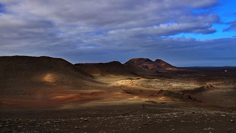 Timanfaya National Park by Henk Langerak