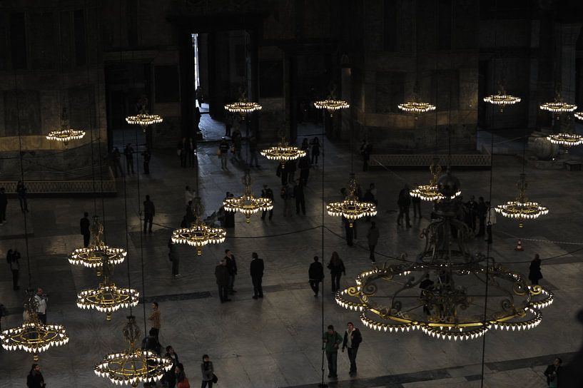 Zicht vanaf boven in de Aya Sophia, in Istanboel van Gonnie van de Schans