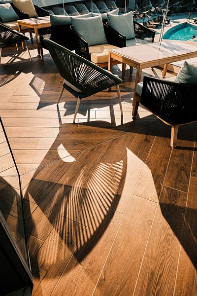 "Shadow art &amp; sunbathing" - For all those who want to go on holiday without getting out of bed by Momentaufnahme | Marius Ahlers