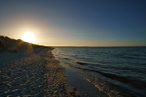 Zonsondergang op het strand van Zingst, romantisch
