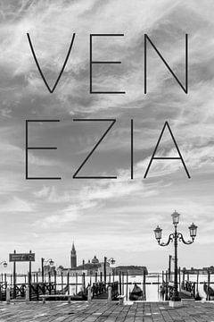 VENISE Gondoles au petit matin | Texte & Skyline sur Melanie Viola