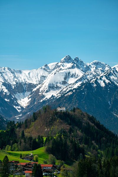 View of the Trettachspitze and chapel in the foreground by Leo Schindzielorz