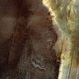 Terre métallique vieillie sur Jared Hankins