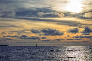 Schöner Sonnenuntergang Nordsee von Miranda van Hulst