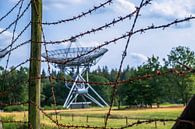 Omgeving Kamp Westerbork. WSRT en prikkeldraad van Miranda Heemskerk thumbnail