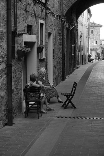 Street life Casole d'Elsa