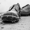 staubiger Schuh von Yvonne van den Hatert
