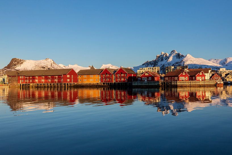 Svolvaer op de Lofoten van Dieter Meyrl