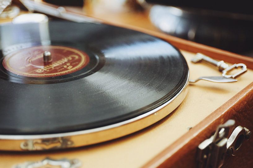 Vinyl Record by Hello Pompoyo