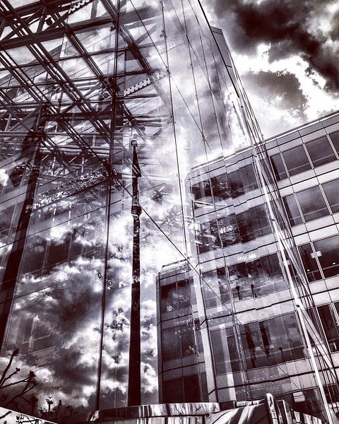 reflectie in een modern kantoorgebouw in Londen par SPOOR Spoor