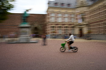 Bicycle-in-motion-3