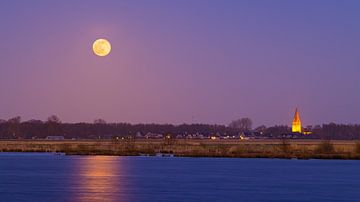 Volle maan boven Schildwolde van Henk Meijer Photography