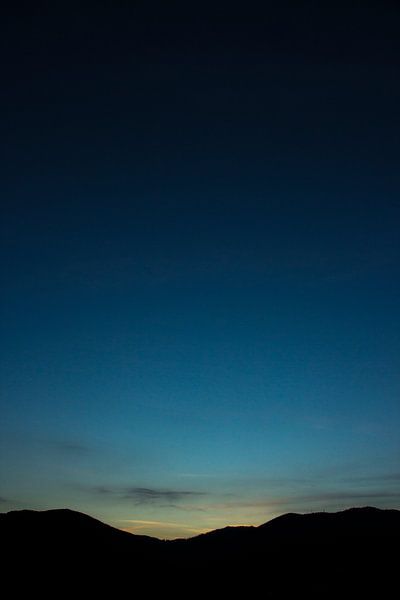 Blauer Himmel 3 von Lina Heirwegh