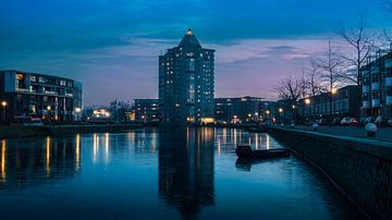 Apeldoorns Bleistift in der blauen Stunde