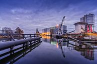 Reflectie van Nefit in Deventer en de IJssel. van Bart Ros thumbnail