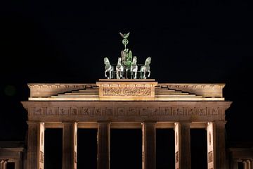 Berlijn: Brandenburger Tor bij nacht van t.ART