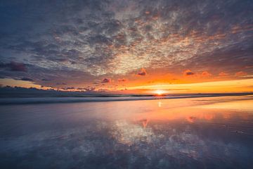 reflection of the ocean van Björn van den Berg