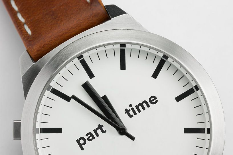 Horloge met tekst Part Time van Tonko Oosterink