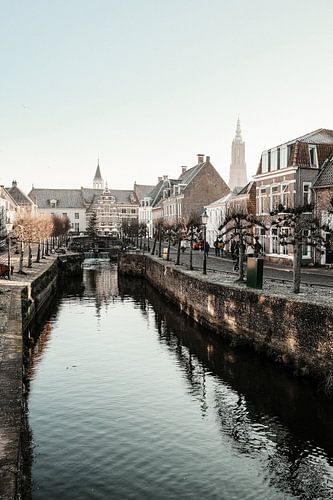 Amersfoort Koppelpoort vue de l'Eem (debout)
