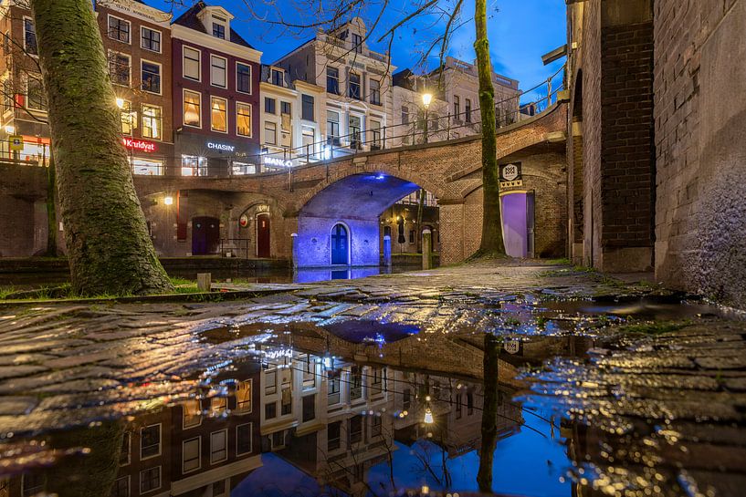 Abendstimmung entlang der Oudegracht, Utrecht von Russcher Tekst & Beeld
