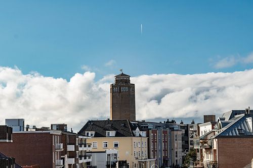 water tower sandvoort with airplane stripe