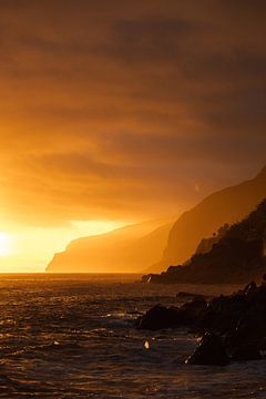 Zonsondergang aan zee van Nina Robin Photography