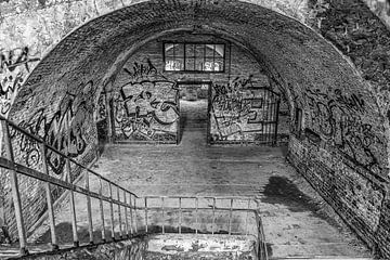 Escaliers du Fort Chartreuse en noir et blanc sur okkofoto