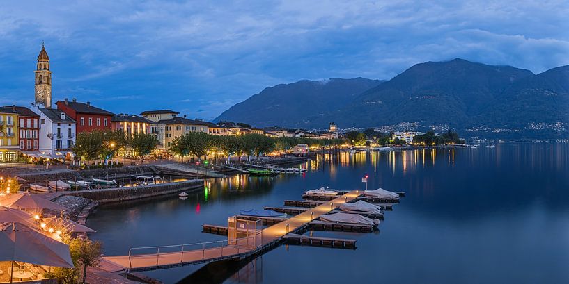 Panorama nocturne d'Ascona, Suisse par Henk Meijer Photography