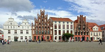 Greifswald - marktplein met gotische huizen