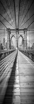NEW YORK CITY, Brooklyn Bridge | Panorama verticale van Melanie Viola