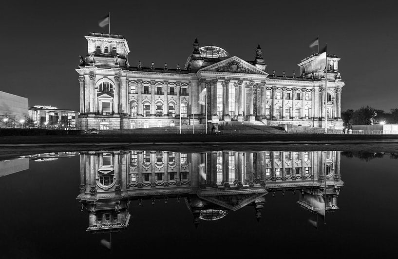 Berlin Reichstag building by Frank Herrmann