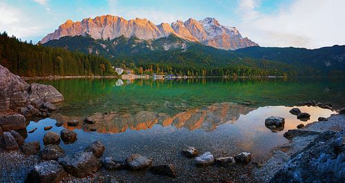 Sonnenuntergang am Eibsee mit Blick zur Zugspitze