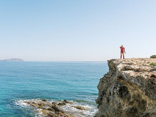 Ironman |  Superheld op de rotsen