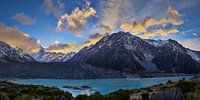 Zonsopgang over Mueller Lake en Mount Cook