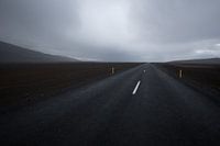 Eenzame landweg in IJsland