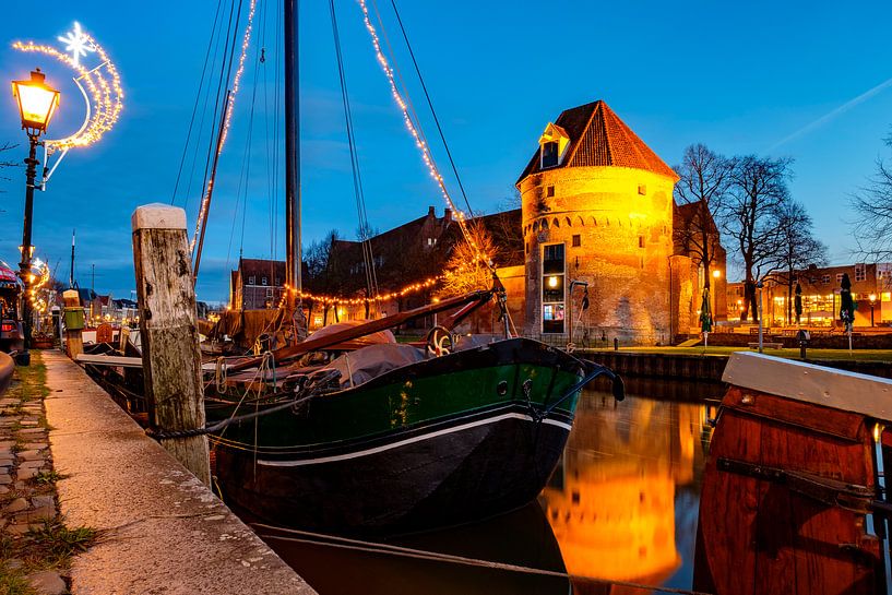 Coucher de soleil sur la Thorbeckegracht à Zwolle la veille de Noël par Sjoerd van der Wal Photographie