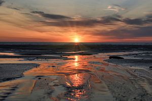 Zonsondergang op de Zeeuwse stranden van Jim Looise