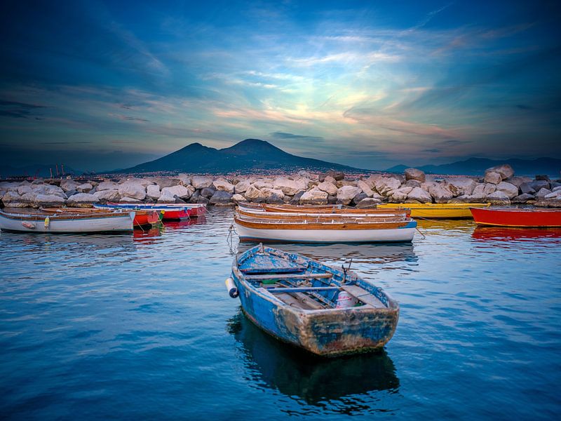 Napels - Uitzicht op de Vesuvius van t.ART