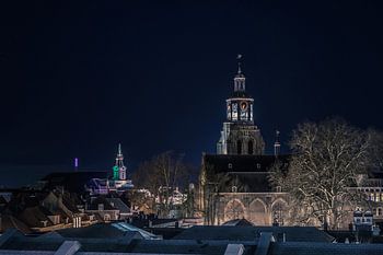 Die Skyline von Bergen op Zoom am Abend
