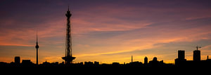 Berlin City Skyline Panorama Silhouette im Sonnenaufgang