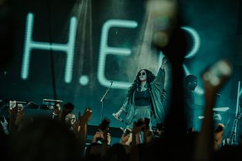 H.E.R. Concert