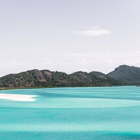 Fifty shades of blue on the Whitsundays by Fulltime Travels